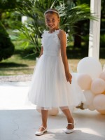 Komunijna sukienka z plisowanymi falbankami w kolorze ecru.jpg