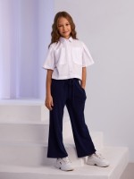 Biała koszula z kieszeniami na przodzie.jpg