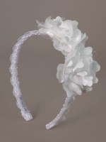 Opaska do Komunii z przyozdobiona kwiatami.jpg