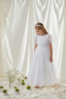 Biała, długa sukienka do Komunii z bufiastymi rękawkami.jpg